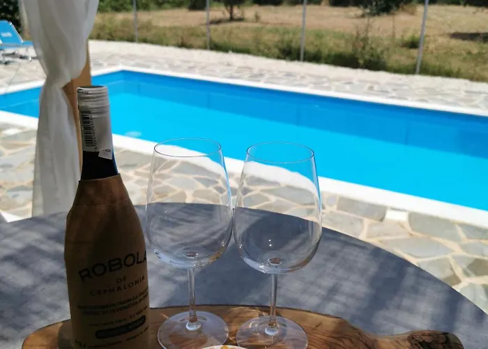 فيلة Kefalonia Olive House Private Pool *